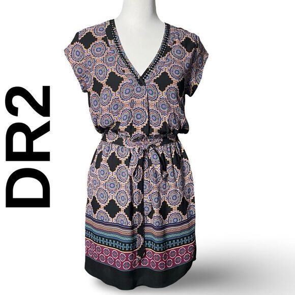 DR2 Dresses & Skirts - DR2 Boho Print Style Dress, Short Sleeve, Lightweight, Tie Belt, Size XS